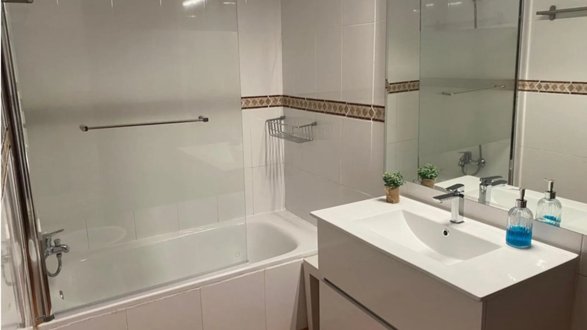 Apartamento Piso en Pedregalejo a 50m de la playa. Málaga 0*,